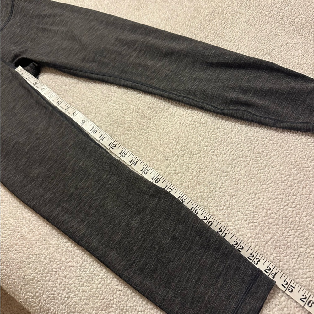 Lululemon Wunder Under Hi-Rise 7/8 Tight
Heathered Black Gray Leggings Luxtreme - Picture 9 of 15